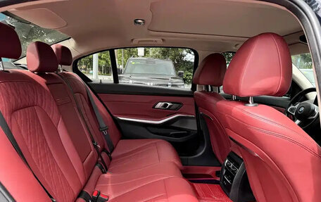 BMW 3 серия, 2023 год, 2 700 000 рублей, 20 фотография