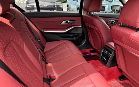 BMW 3 серия, 2023 год, 2 700 000 рублей, 21 фотография