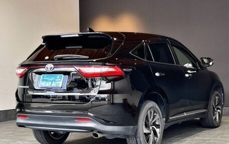 Toyota Harrier, 2019 год, 1 750 000 рублей, 5 фотография