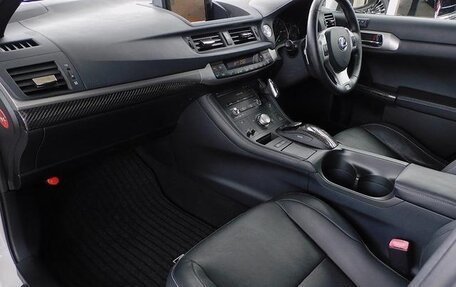 Lexus CT I рестайлинг, 2013 год, 1 320 000 рублей, 11 фотография