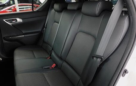 Lexus CT I рестайлинг, 2013 год, 1 320 000 рублей, 32 фотография