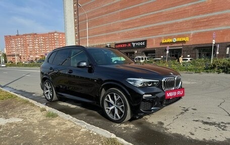 BMW X5, 2019 год, 5 750 000 рублей, 2 фотография