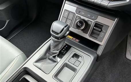 Toyota Hilux, 2026 год, 5 250 000 рублей, 14 фотография