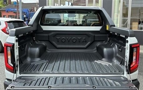 Toyota Hilux, 2026 год, 5 250 000 рублей, 12 фотография