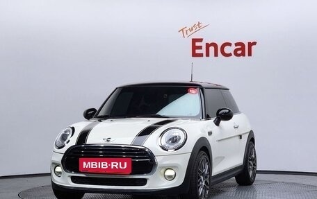 MINI Hatch, 2017 год, 1 590 000 рублей, 3 фотография