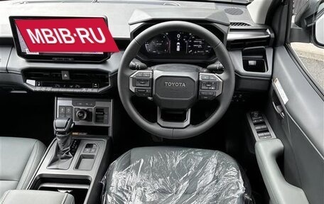Toyota Hilux, 2026 год, 5 250 000 рублей, 16 фотография