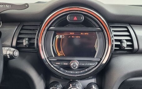 MINI Hatch, 2017 год, 1 590 000 рублей, 11 фотография