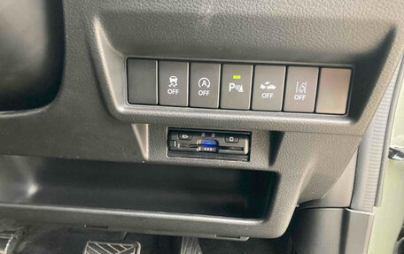 Suzuki Xbee I, 2022 год, 997 000 рублей, 17 фотография