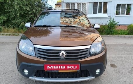 Renault Sandero I, 2013 год, 600 000 рублей, 1 фотография