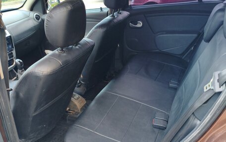 Renault Sandero I, 2013 год, 600 000 рублей, 12 фотография