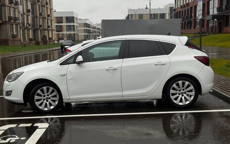 Opel Astra J, 2011 год, 829 000 рублей, 5 фотография