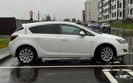 Opel Astra J, 2011 год, 829 000 рублей, 9 фотография