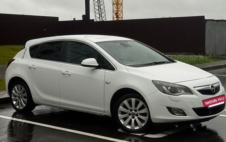Opel Astra J, 2011 год, 829 000 рублей, 4 фотография