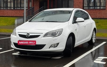 Opel Astra J, 2011 год, 829 000 рублей, 3 фотография