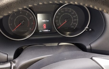Mitsubishi Outlander III рестайлинг 3, 2012 год, 1 500 000 рублей, 9 фотография