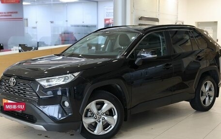 Toyota RAV4, 2021 год, 3 200 000 рублей, 3 фотография