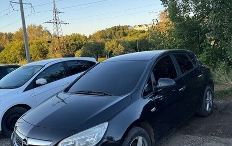 Opel Astra J, 2011 год, 565 000 рублей, 2 фотография