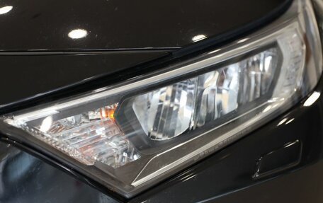 Toyota RAV4, 2021 год, 3 200 000 рублей, 14 фотография