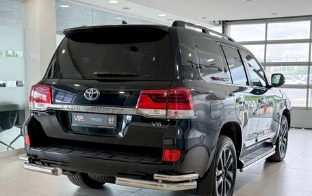 Toyota Land Cruiser 200, 2016 год, 5 359 000 рублей, 6 фотография