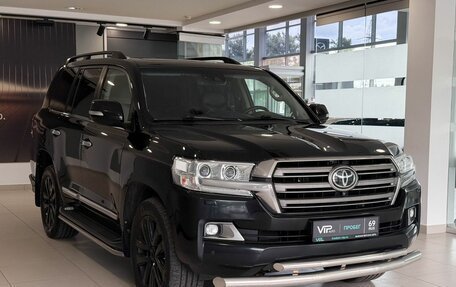 Toyota Land Cruiser 200, 2016 год, 5 359 000 рублей, 3 фотография