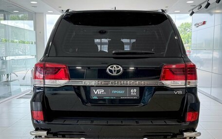 Toyota Land Cruiser 200, 2016 год, 5 359 000 рублей, 5 фотография