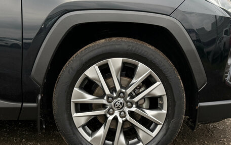 Toyota RAV4, 2021 год, 2 990 000 рублей, 16 фотография