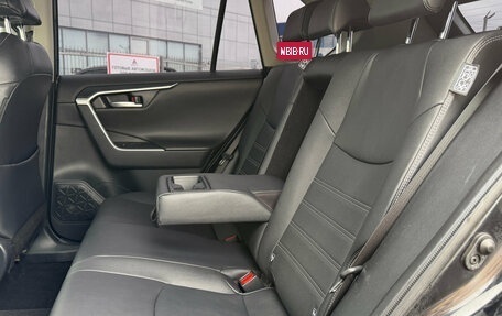 Toyota RAV4, 2021 год, 2 990 000 рублей, 23 фотография