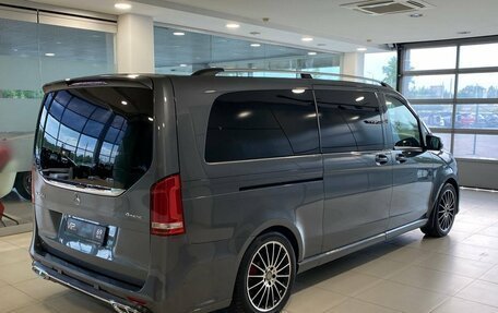 Mercedes-Benz V-Класс, 2017 год, 6 200 000 рублей, 6 фотография
