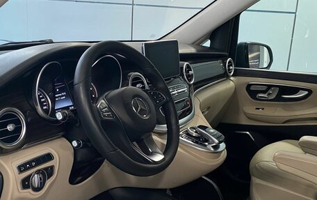 Mercedes-Benz V-Класс, 2017 год, 6 200 000 рублей, 8 фотография