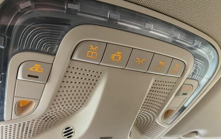 Mercedes-Benz V-Класс, 2017 год, 6 200 000 рублей, 30 фотография