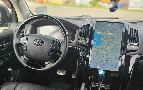 Toyota Land Cruiser 200, 2012 год, 4 198 990 рублей, 13 фотография