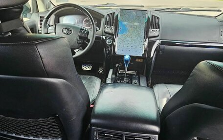 Toyota Land Cruiser 200, 2012 год, 4 198 990 рублей, 22 фотография