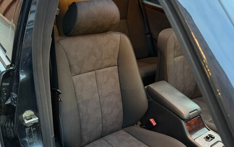 Mercedes-Benz E-Класс, 2001 год, 750 000 рублей, 13 фотография
