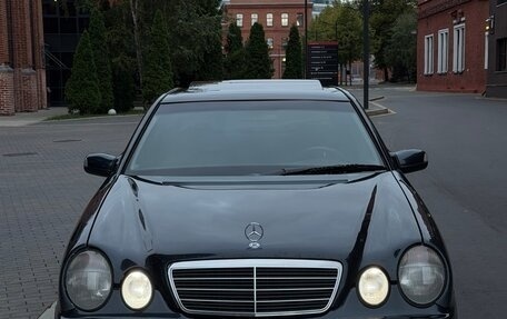 Mercedes-Benz E-Класс, 2001 год, 750 000 рублей, 1 фотография