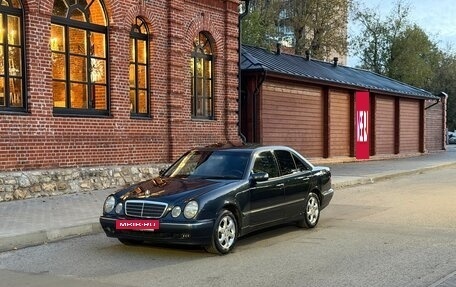 Mercedes-Benz E-Класс, 2001 год, 750 000 рублей, 6 фотография