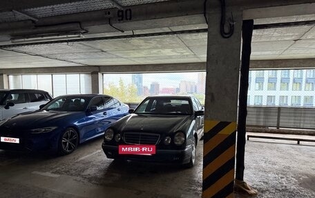 Mercedes-Benz E-Класс, 2001 год, 750 000 рублей, 22 фотография