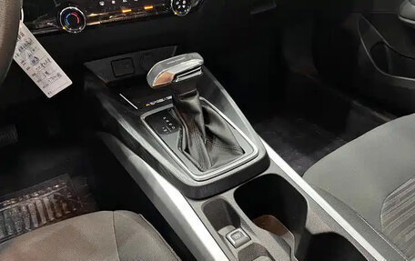Chevrolet Monza, 2023 год, 1 100 000 рублей, 13 фотография
