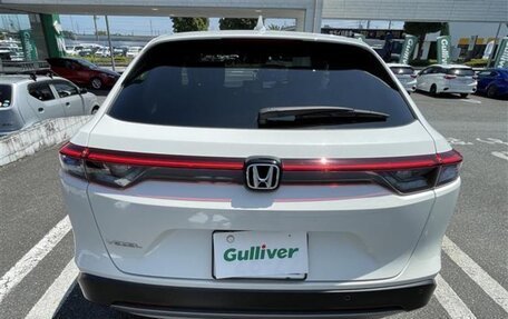 Honda Vezel, 2022 год, 1 850 600 рублей, 3 фотография