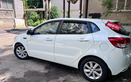 KIA Rio III рестайлинг, 2016 год, 1 290 000 рублей, 2 фотография