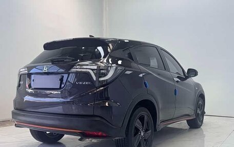 Honda Vezel, 2022 год, 1 270 000 рублей, 6 фотография