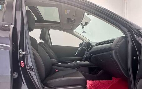 Honda Vezel, 2022 год, 1 270 000 рублей, 12 фотография