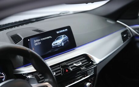 BMW 5 серия, 2018 год, 2 990 000 рублей, 14 фотография