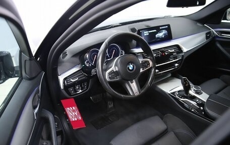 BMW 5 серия, 2018 год, 2 990 000 рублей, 10 фотография