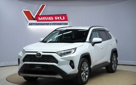 Toyota RAV4, 2022 год, 3 890 000 рублей, 1 фотография