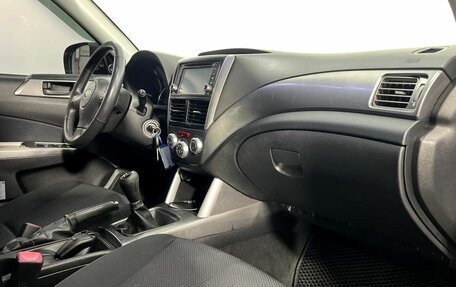 Subaru Forester, 2011 год, 900 000 рублей, 12 фотография