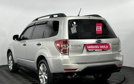 Subaru Forester, 2011 год, 900 000 рублей, 8 фотография