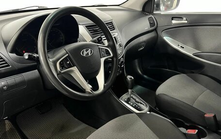 Hyundai Solaris II рестайлинг, 2013 год, 600 000 рублей, 10 фотография