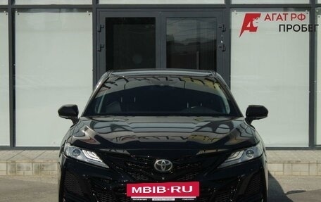Toyota Camry, 2018 год, 2 560 000 рублей, 2 фотография