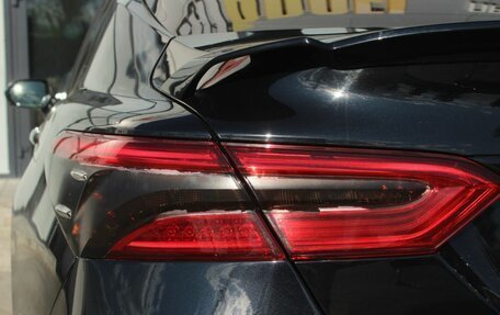Toyota Camry, 2018 год, 2 560 000 рублей, 10 фотография