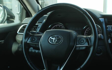 Toyota Camry, 2018 год, 2 560 000 рублей, 17 фотография